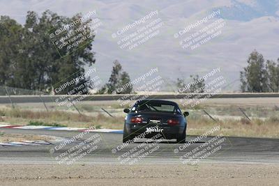 media/Jun-02-2024-CalClub SCCA (Sun) [[05fc656a50]]/Group 3/Qualifying/